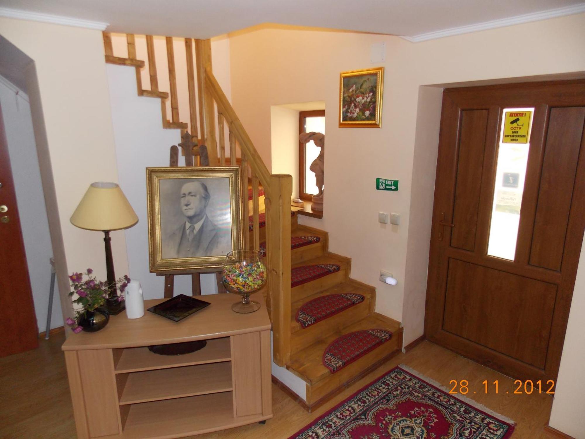 Pensiune New Aosta Garden 3*